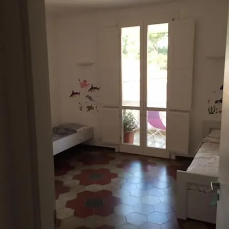 Glicine Celle Ligure